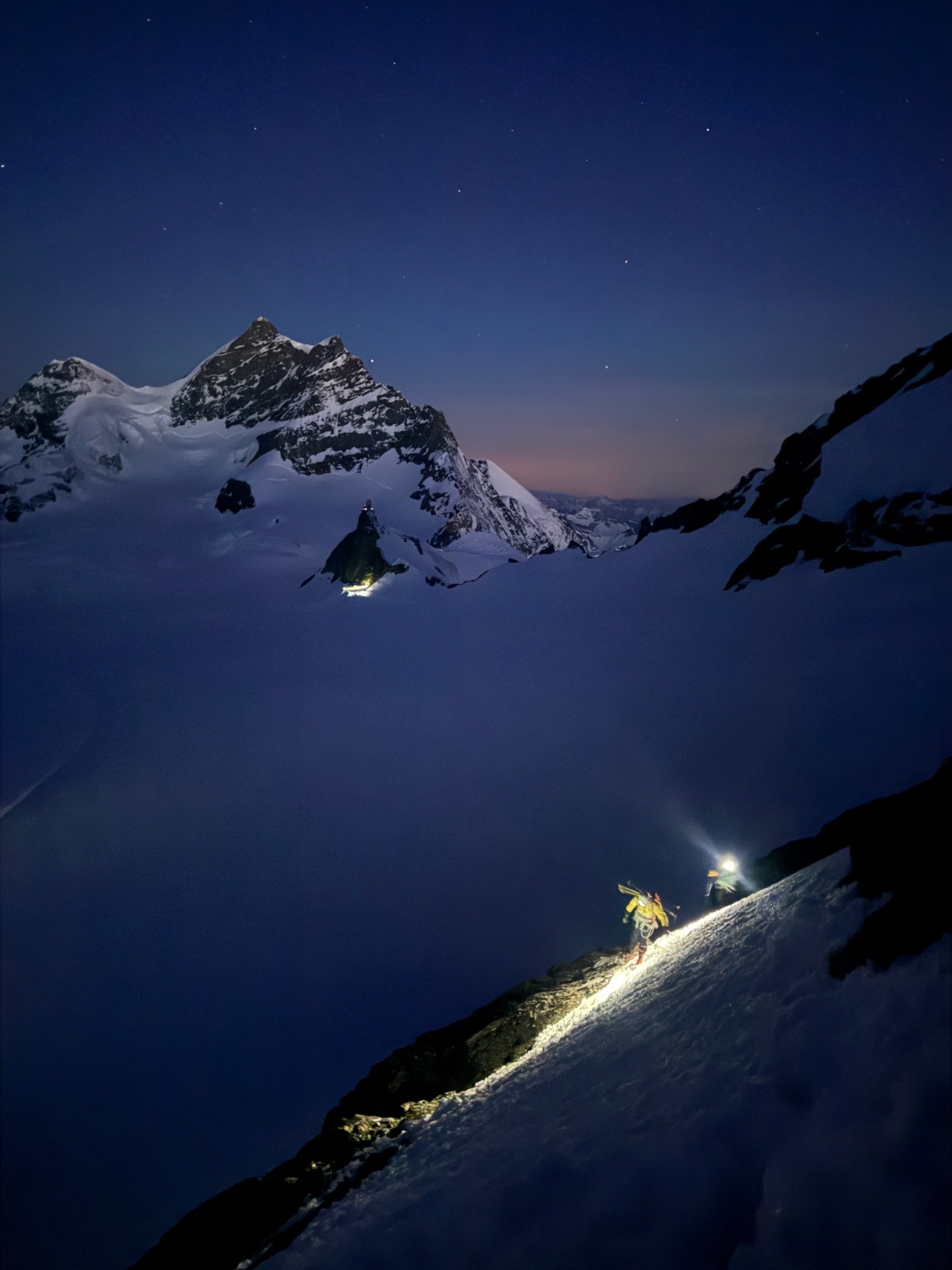 Ça monte dans la nuit&nbsp;