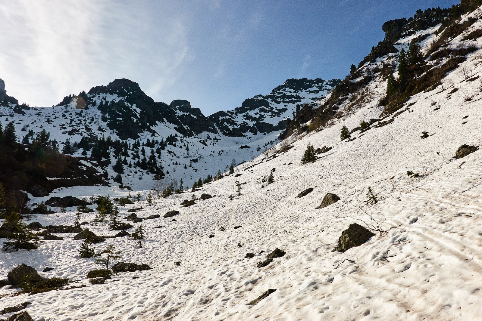 Rarement chaussé les skis aussi bas en cette période...