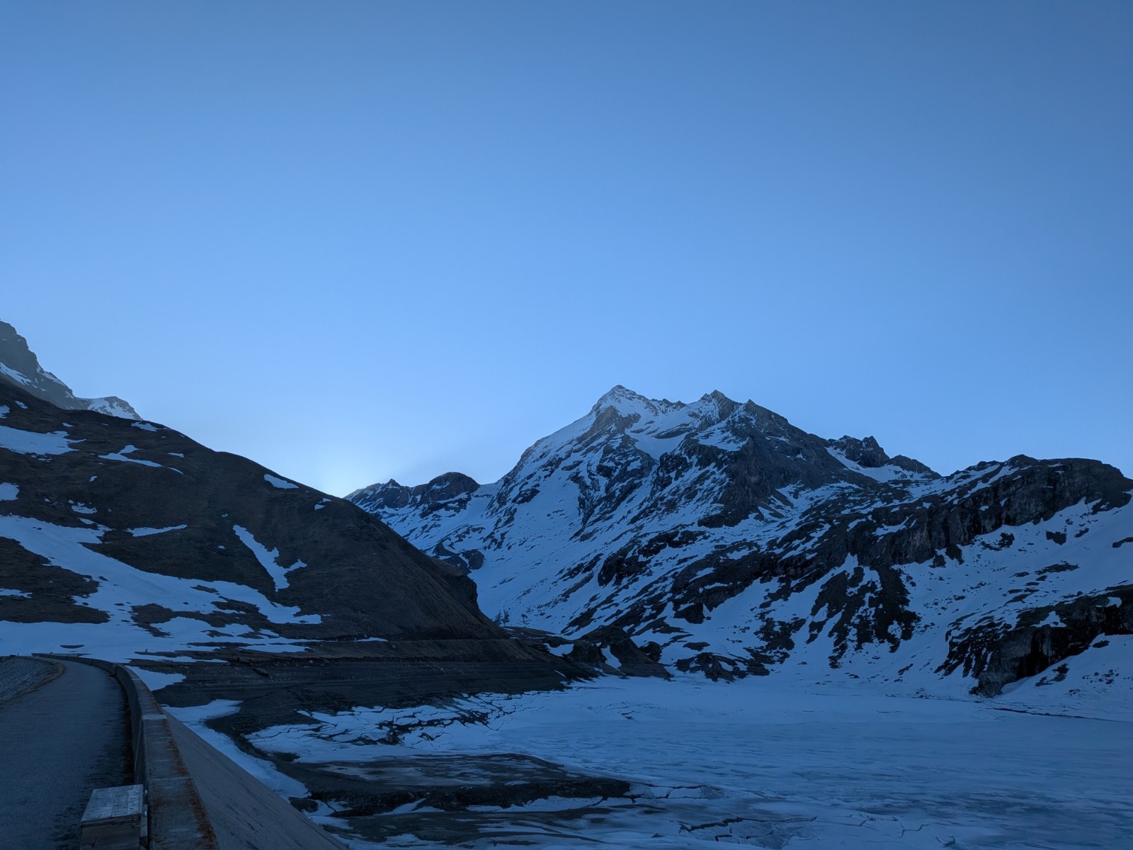 Vur sur l'Ouest depuis le lac de la Sassière&nbsp;
