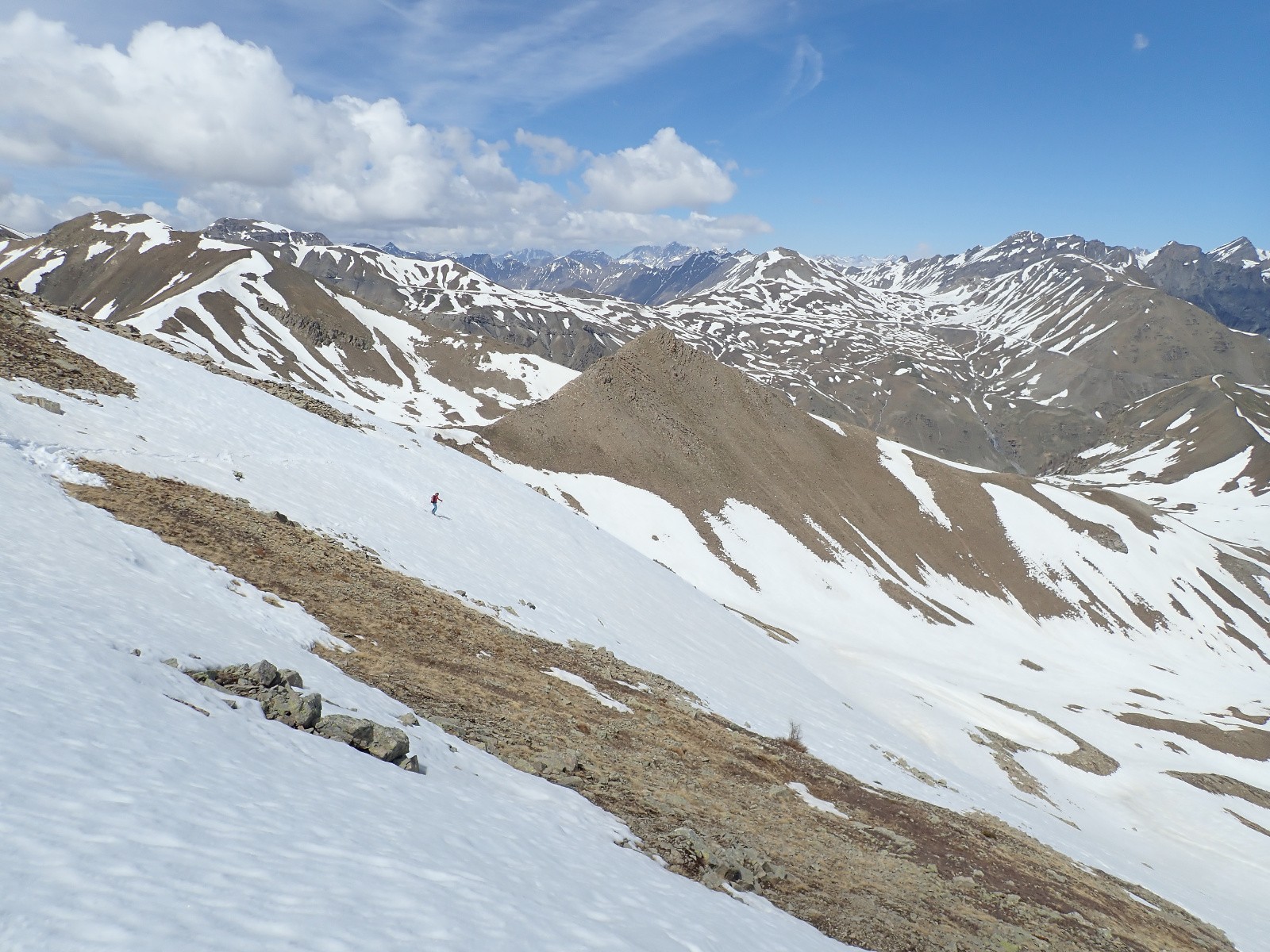 Descente de la crête de Rougne