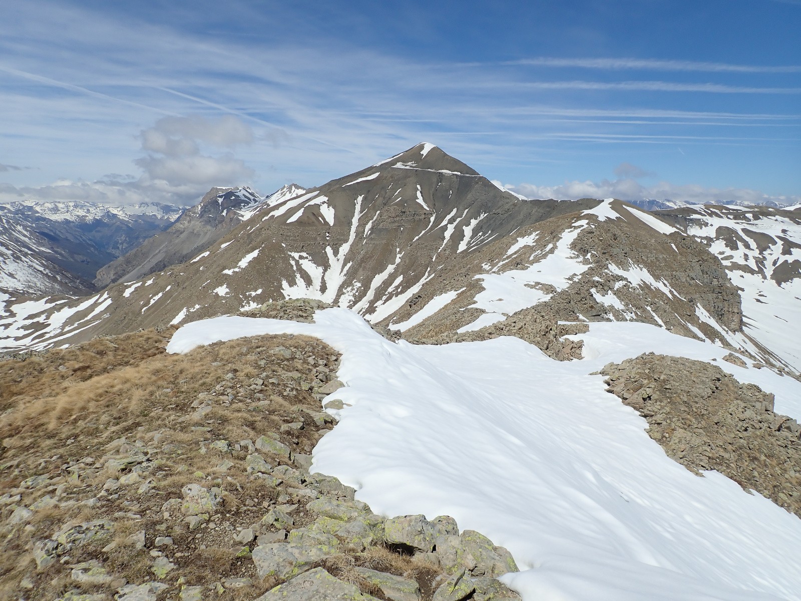 Vue de la pointe de Chaufrède sur la cime de la Bonette
