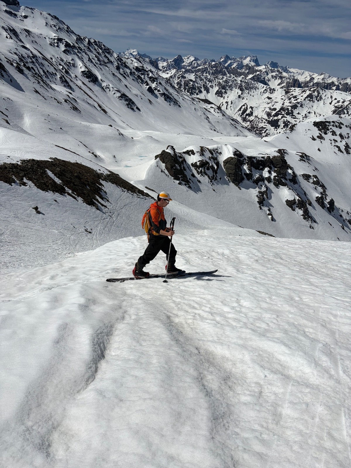 Progression plus sympa en versant sud : les vagues sont moins agressives !&nbsp;