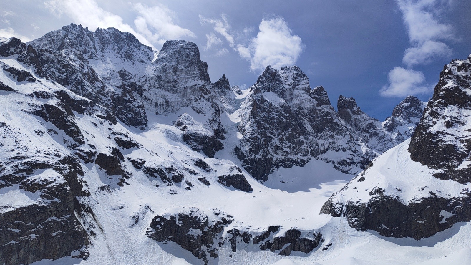 Pelvoux depuis le pied de la Grande Sagne