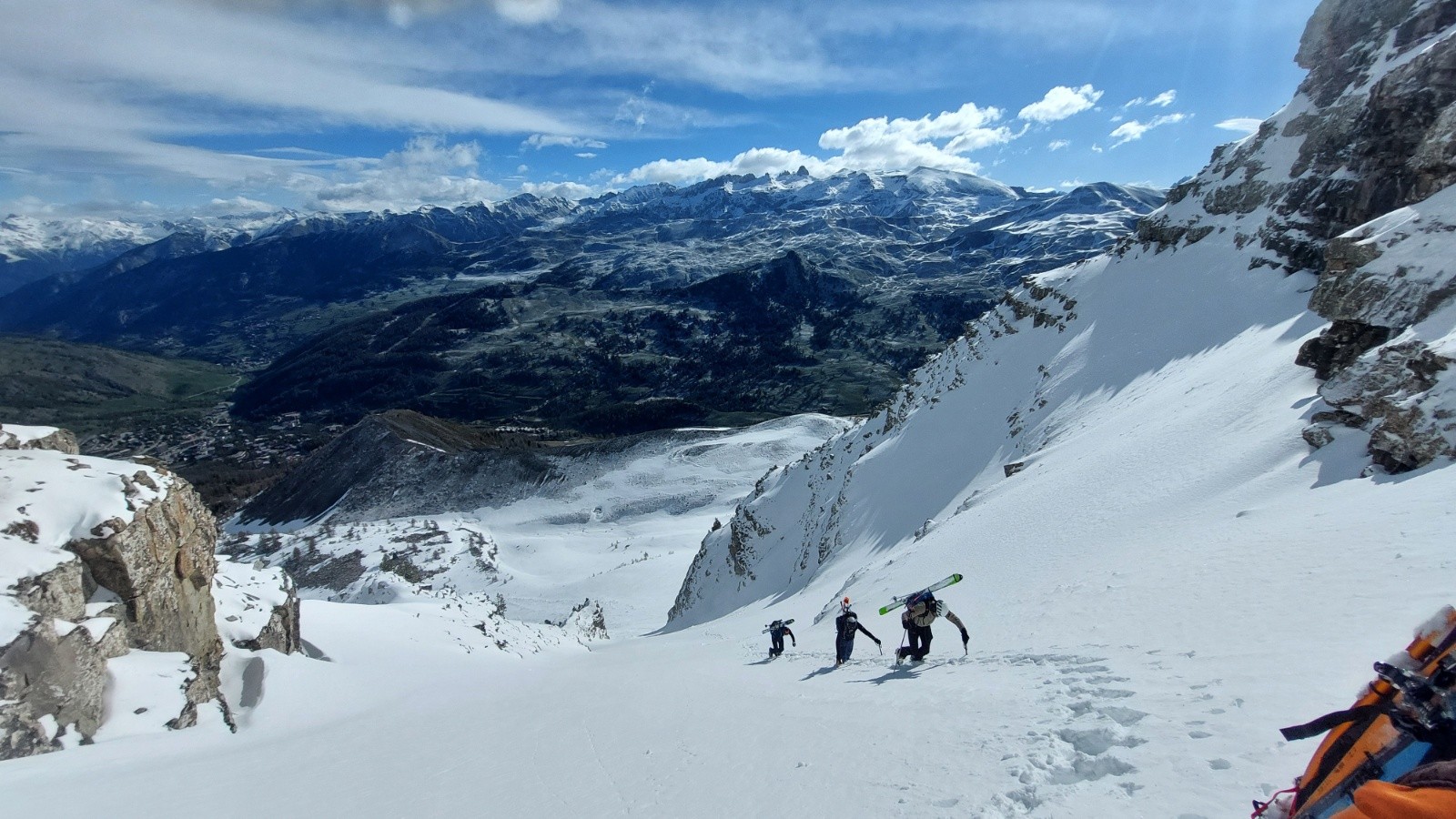 #3 belle couche dans le couloir N belle couche dans le couloir N