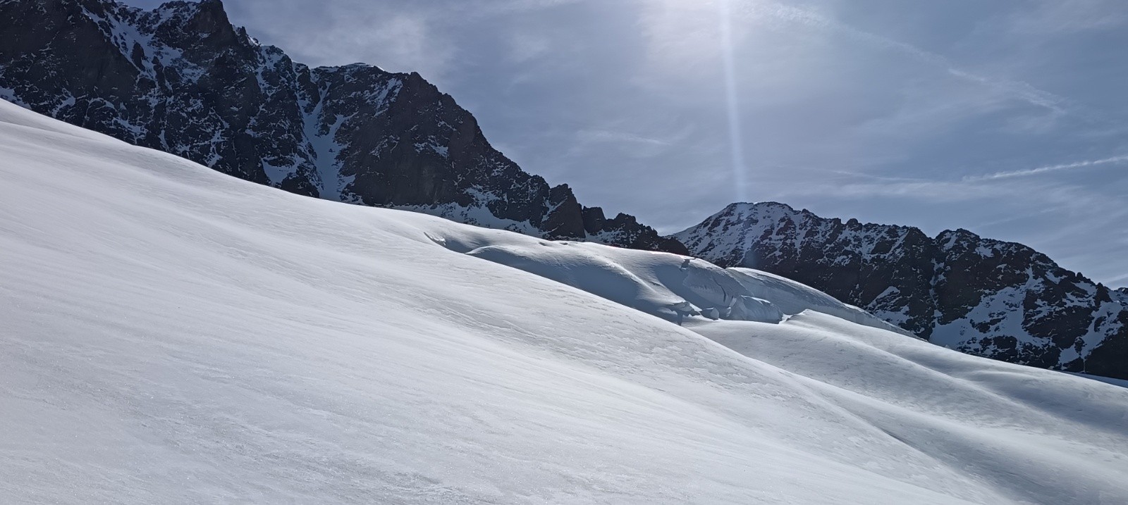 &nbsp;Qqs crevasses mais pas sur l'itinéraire&nbsp;