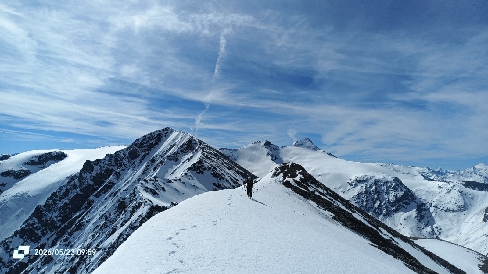 Summit, sur la crête à 3273m 
