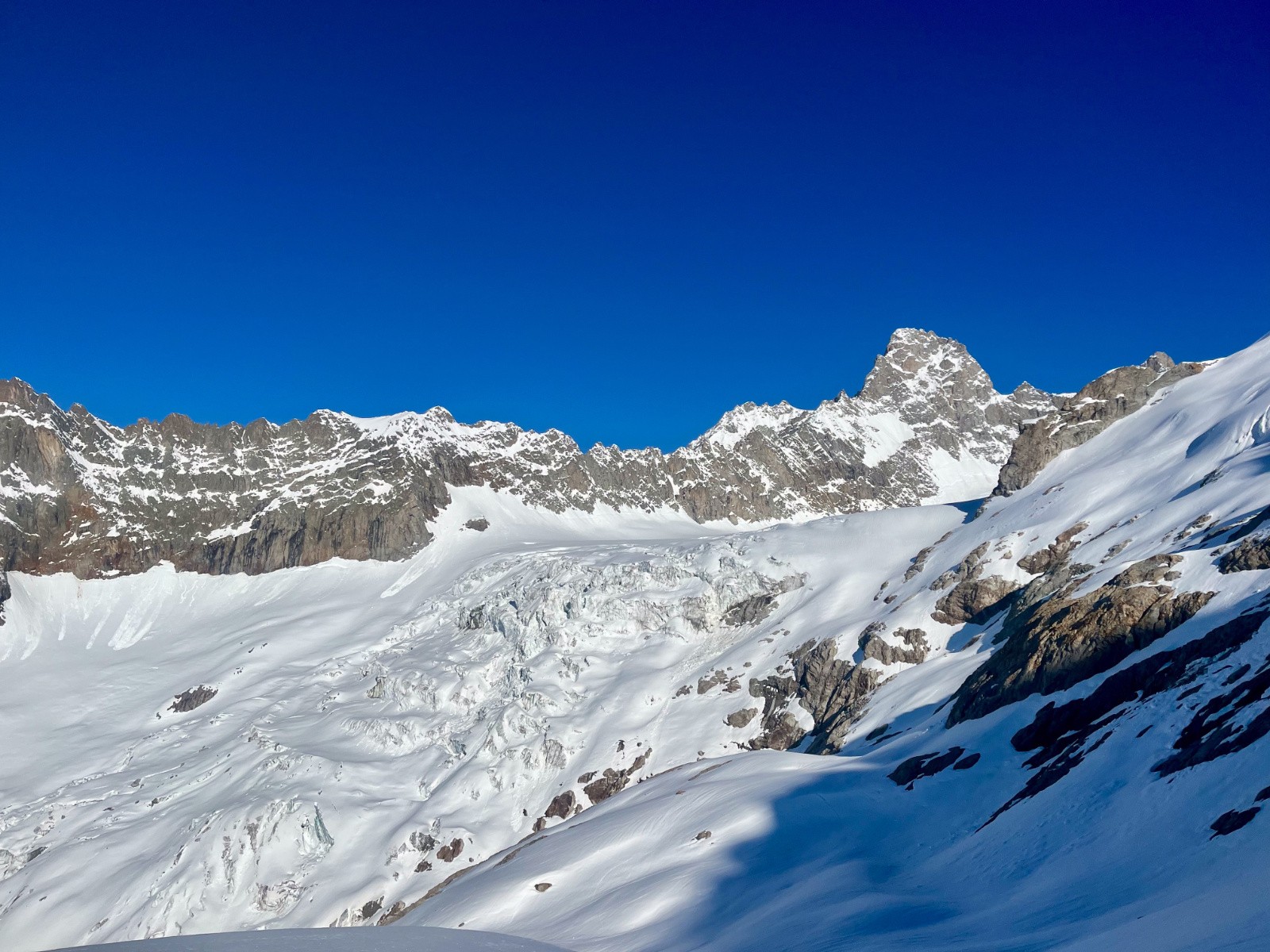 #4 Triolet et glacier de Pré de Bar Triolet et glacier de Pré de Bar