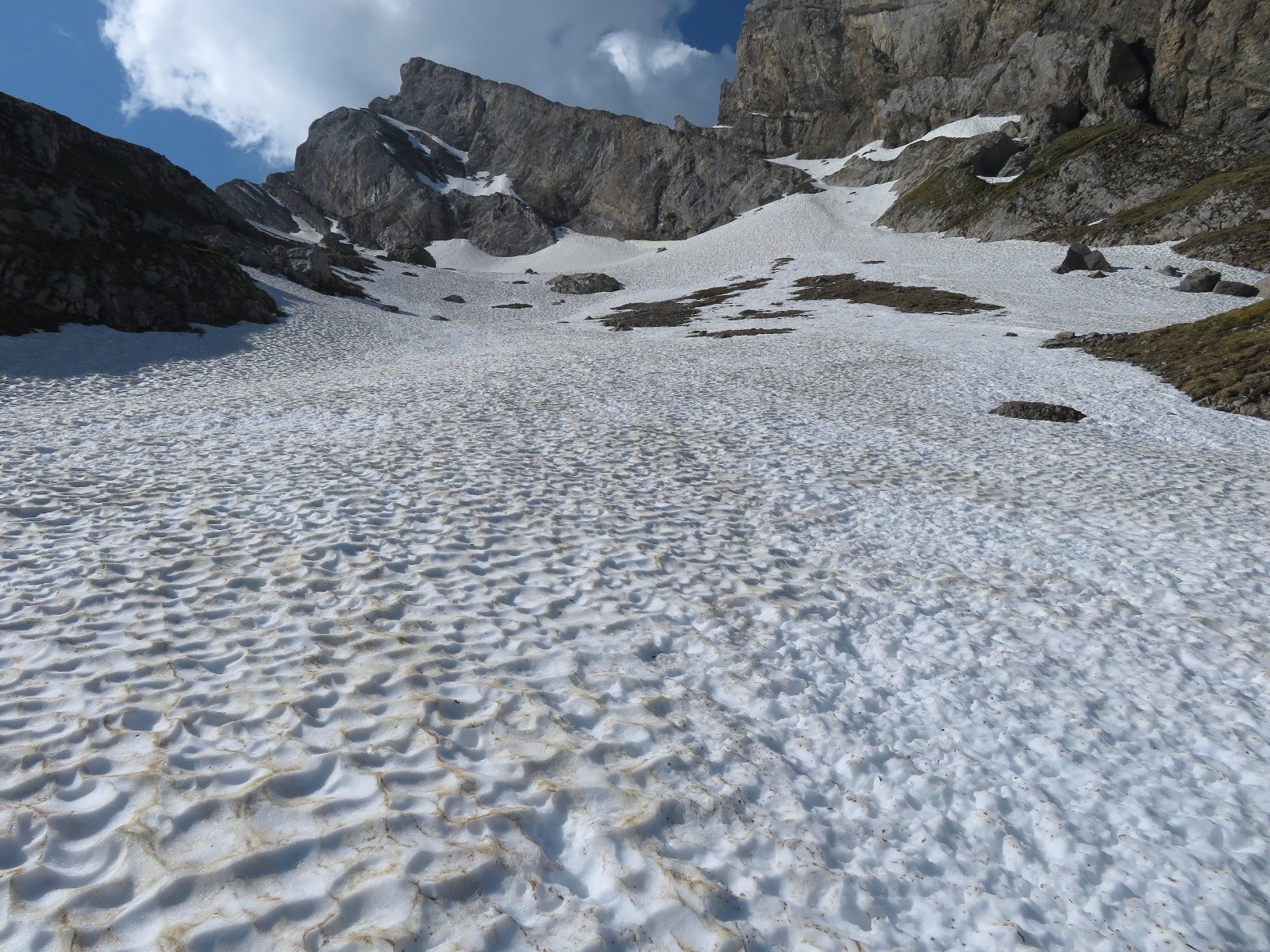 ça sort du couloir de Paré de Joux .... quant à savoir si ça rentre ?&nbsp;
