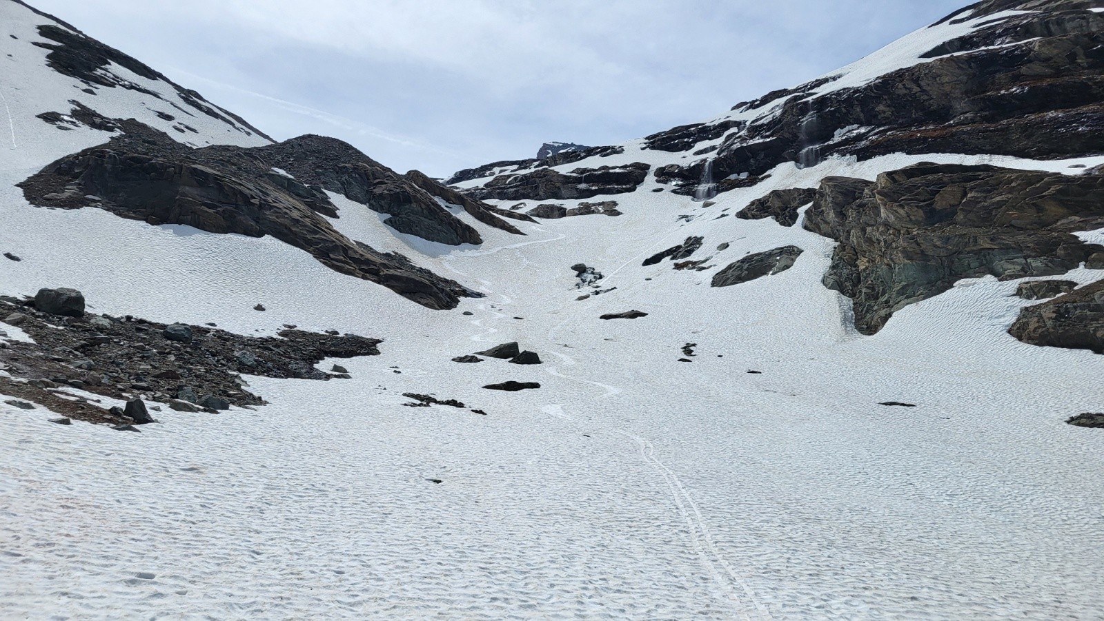#26 J2 Neige plutôt bonne pour terminer la descente J2 Neige plutôt bonne pour terminer la descente