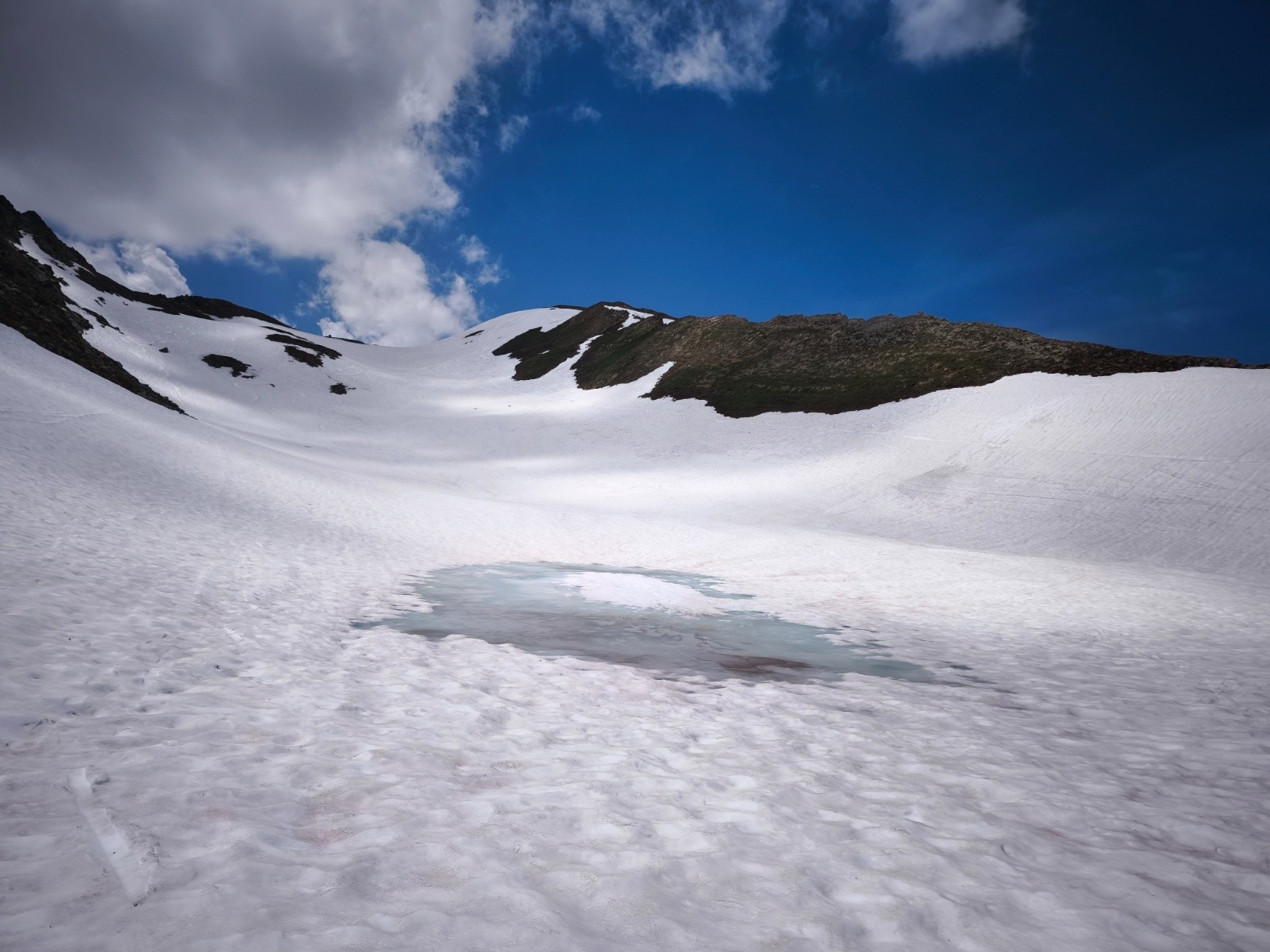 #2 Montée au soleil, histoire d Montée au soleil, histoire d'avoir une neige bien molle à l'arrivée, au moins c'est agréable pour la vue.
