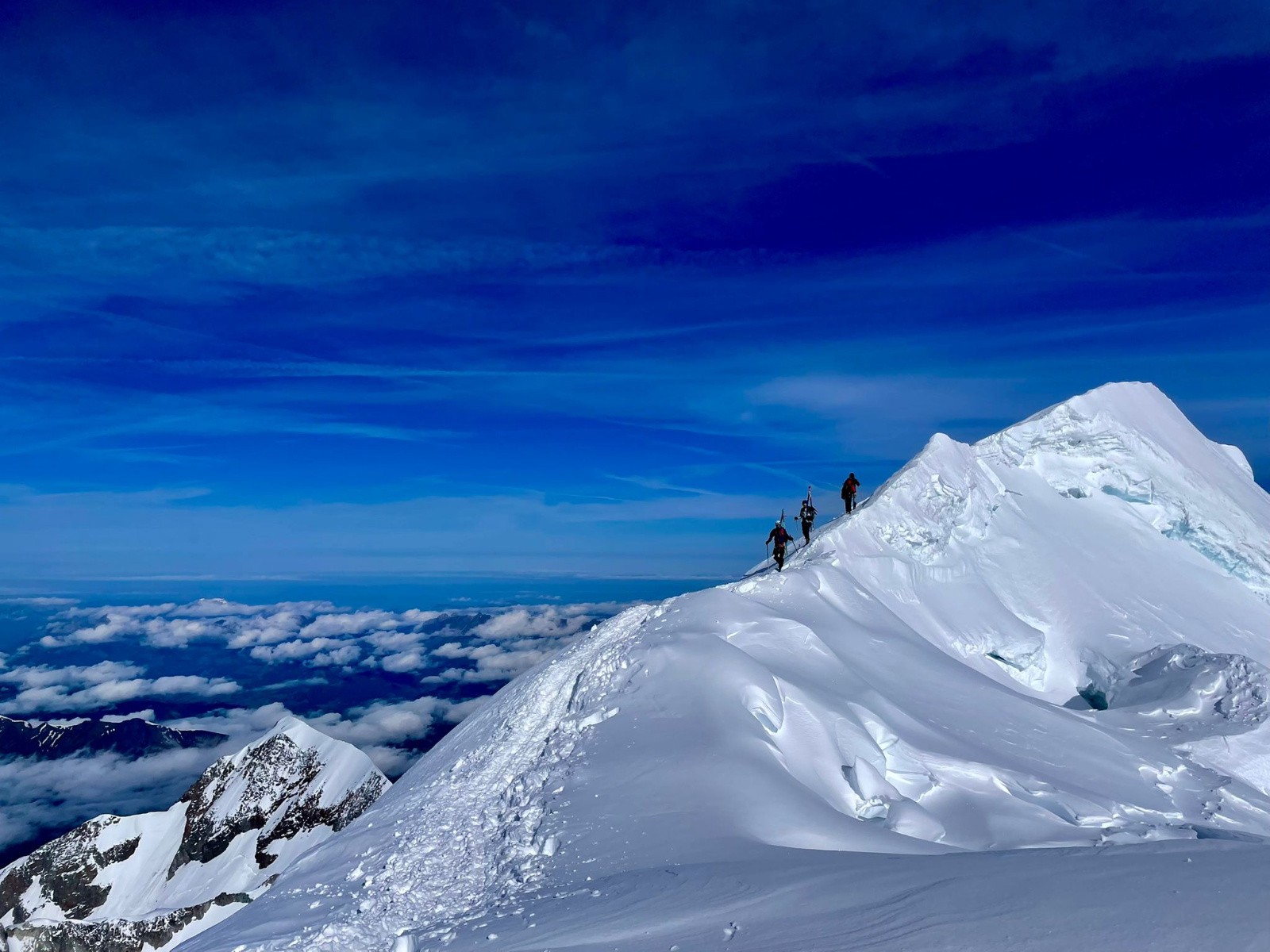#10 sur l sur l'arete, on est proche!