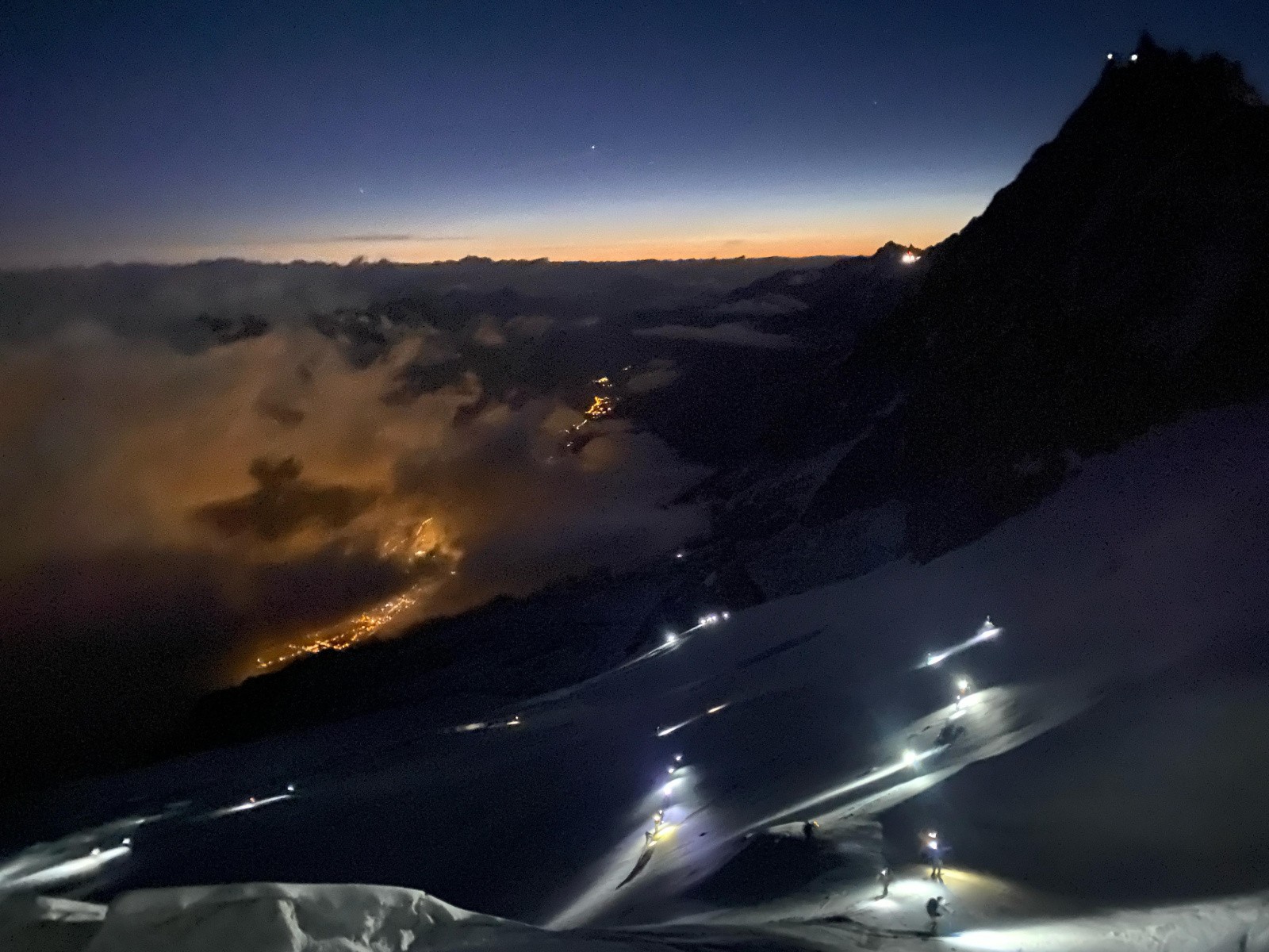 #1 les lumieres da Chamonix et des skieurs les lumieres da Chamonix et des skieurs