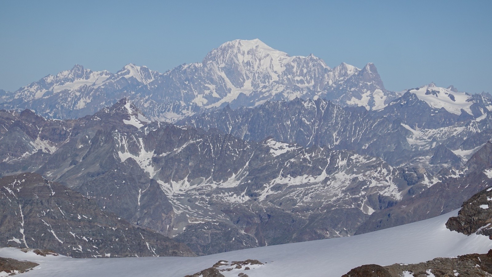 #20 Panorama au téléobjectif sur le Mont-Blanc Panorama au téléobjectif sur le Mont-Blanc
