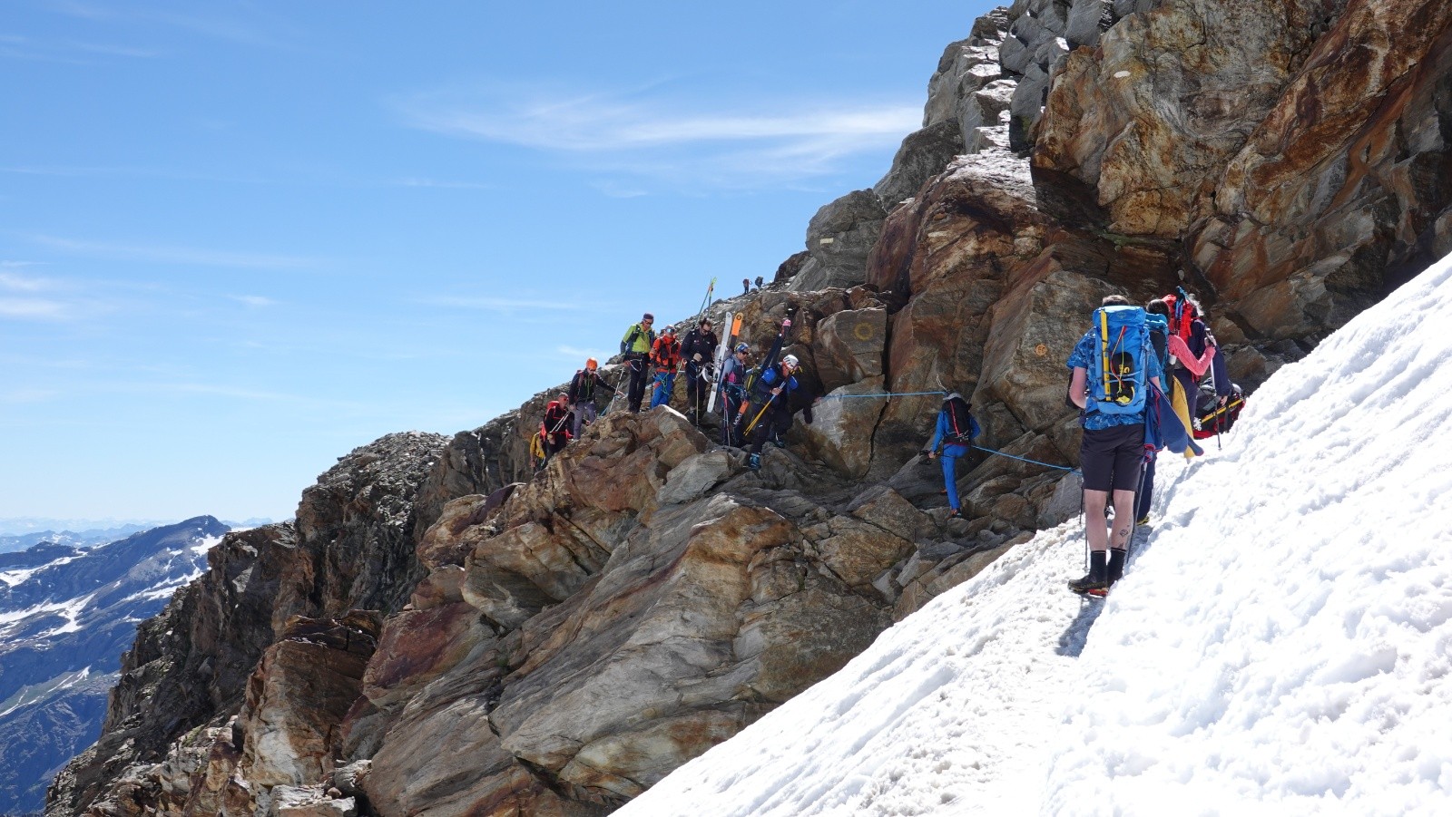 #49 Encombrement sur le sentier du retour Encombrement sur le sentier du retour