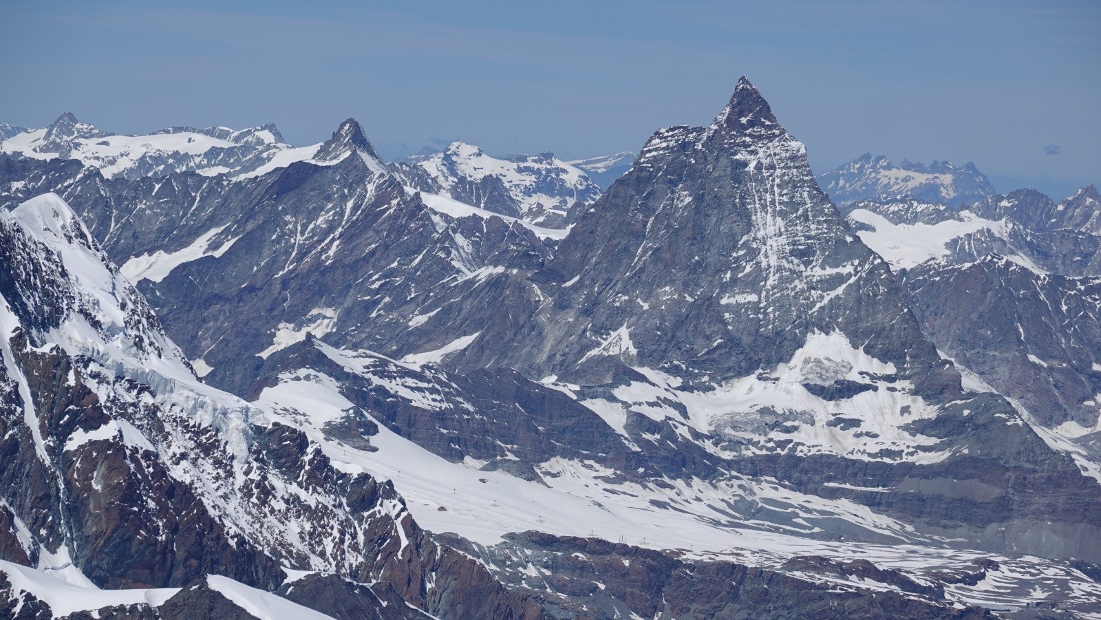 #31 Panorama au téléobjectif sur la Dent d Panorama au téléobjectif sur la Dent d'Hérens et le Cervin