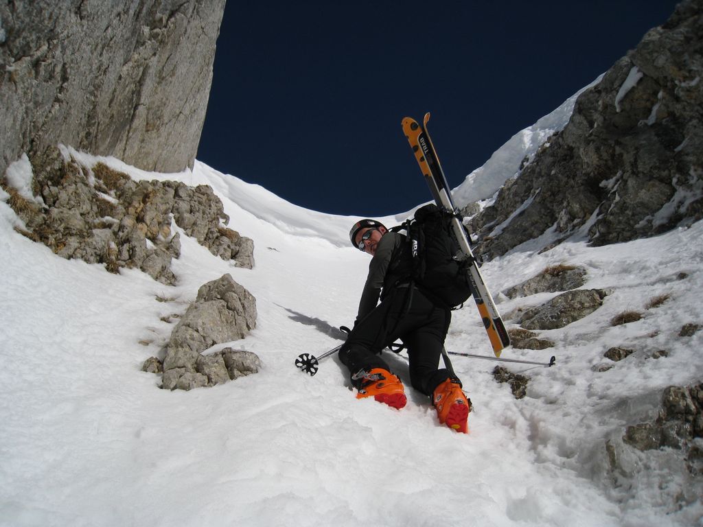Couloirs du Pin : Tchouf à l'assaut de la corniche
