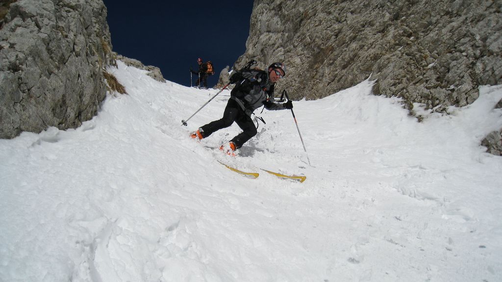 Couloirs du Pin : Tchouf dans le haut du couloir