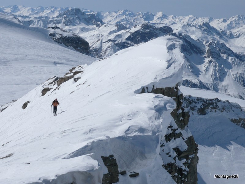 Corniches : La crête sommitale de la Réchasse