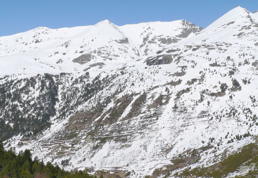 Pic de la Coma de Varilles : et la vallée du Vall Inclès .