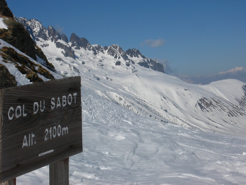 Col du Sabot : Bientôt la fin, les Aiguilles d'Argentière et le Mont Blanc comme horizon