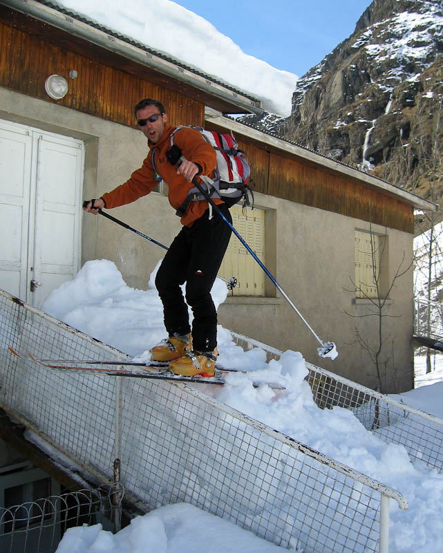 Sanfroic retourne en colo : Quel skieur complet !  ;-))