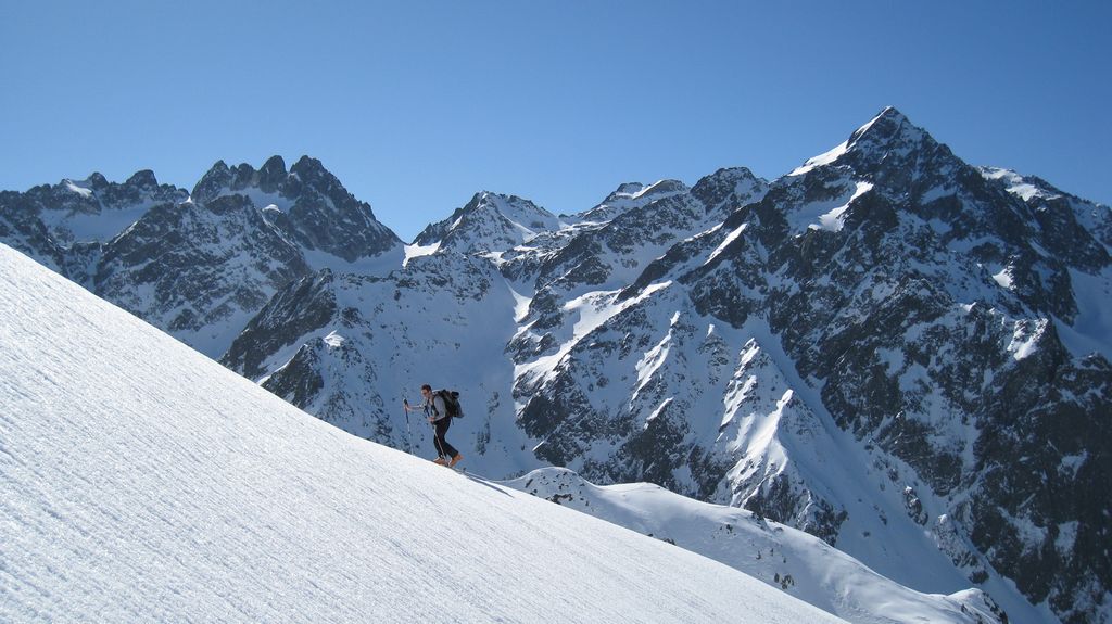 Bertrand : sur fond de rocher Badon et Aiguilles de l'Argentiere
