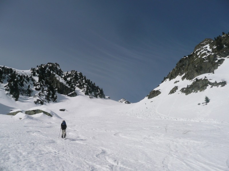 Col de Roche Noire : Le vallon qui sera bien soupeux à la descente :-)