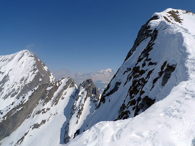 Charvin et Mont-Blanc : Arête terminale de l'Aiguille de Serraval