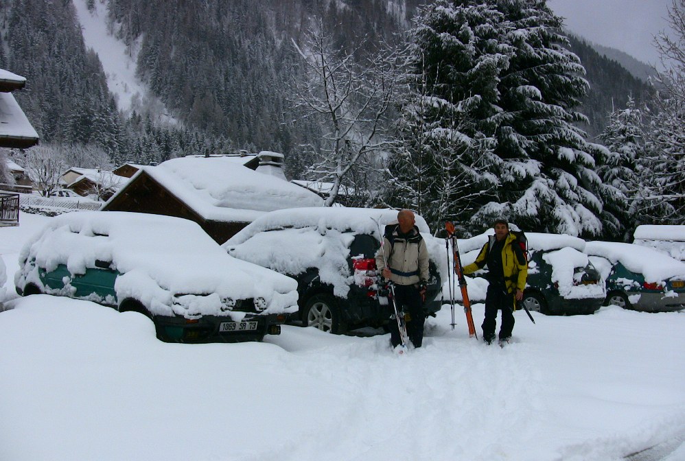 Météo du Mardi : Jour 6 - 20 cm de neige fraiche à Argentière, il était temps que le raid se termine, on a bien fait d'écourter celui-ci d'une étape par la cabane Bertol mais on a eu de la chance sur les 5 premiers jours.
