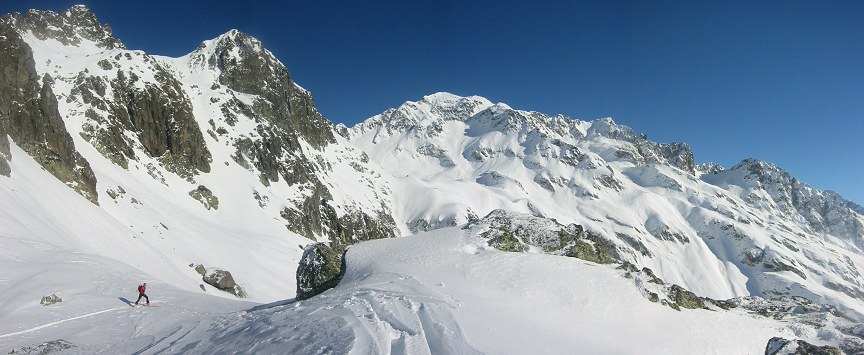 vue au nord : Panoramique vers le pic de la belle étoile