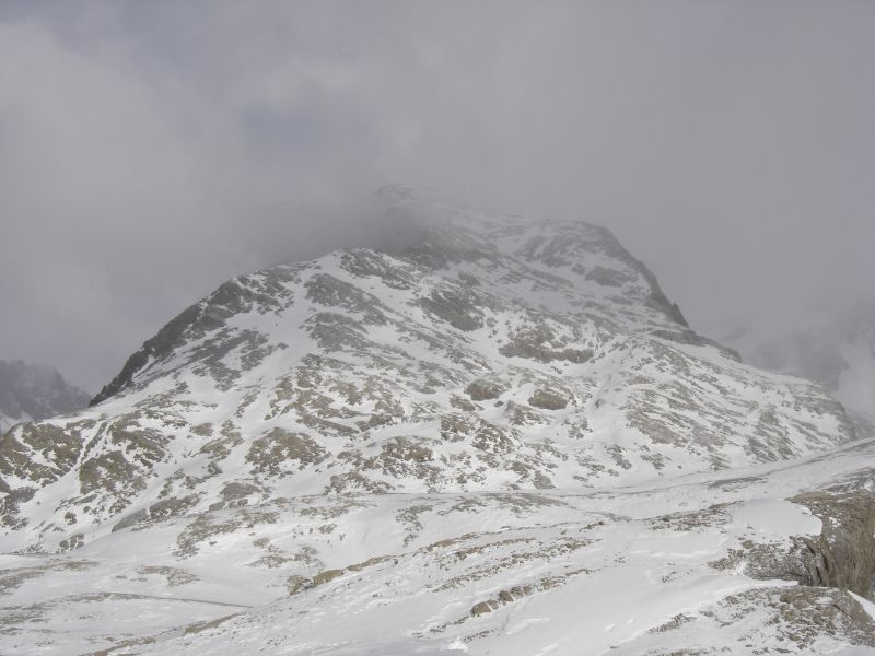 Pyramide du Vieux Chaillol : Le vent a bien eu le temps de travailler depuis la derniere chute
