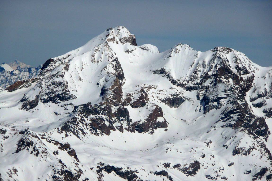 Tout le versant Ouest de ... : la Tsanteleina a l'air bien blanc