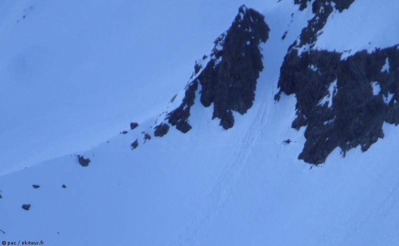 refuge de plan glacier : vu depuis l'arète mettrier