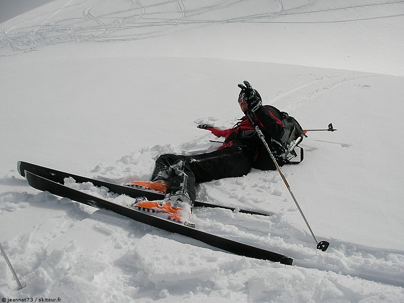 #25 Jean KO? : Et de deux ... là, ils m Jean KO? : Et de deux ... là, ils m'ont eu. C'est un peu comme être assis sur le sac à contempler le paysage du sommet.