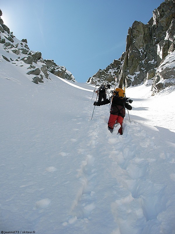 #14 Ca suit : Toujours plus facile quand les marches sont faites Ca suit : Toujours plus facile quand les marches sont faites