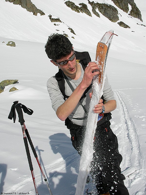 #5 Yoann et ses bottes : Séance nettoyage de peau après humidification puis neige sèche Yoann et ses bottes : Séance nettoyage de peau après humidification puis neige sèche