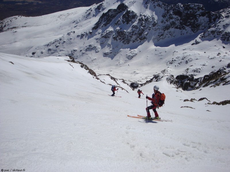 couloir : c'est raide, mais la neige rend la descente super agréable, quasi facile!