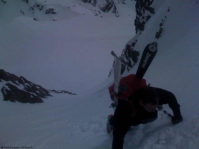 Couloir : Le président à la sortie du couloir