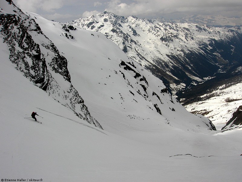 Vouasson : Dans la bas de la face. Au fond: Pralong.