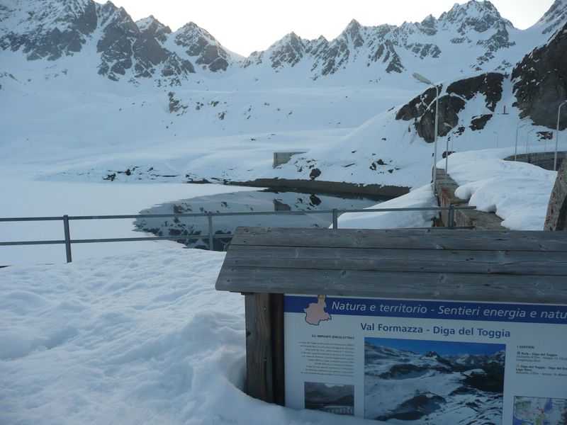 Lago Toggia : J5: Traversée du Helgenhorn
