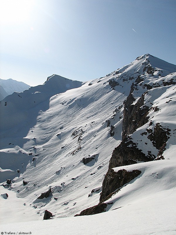 La Gardette. : Le Pénas, vue de la cabane de Fleureau.