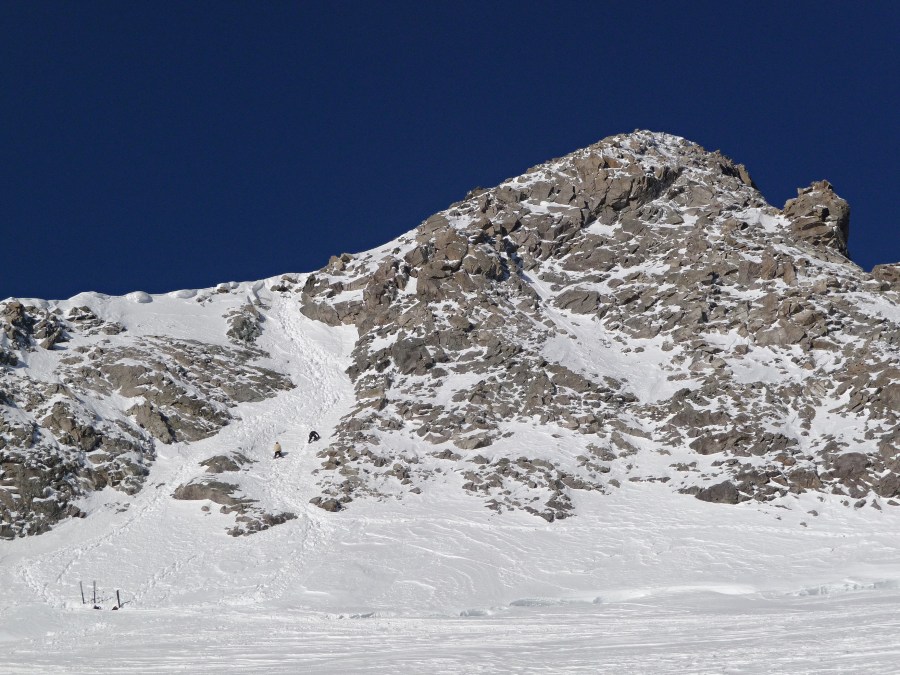 Pointe Brevoort : Un peu sec pour un départ ski au sommet !