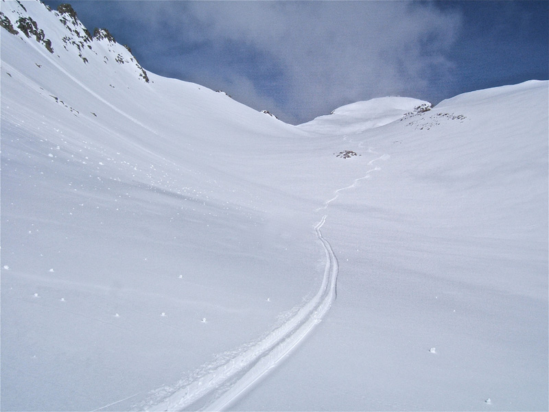 Tête Sud des Bresses : Du très bon ski sur une poudre légèrement humidifiée.