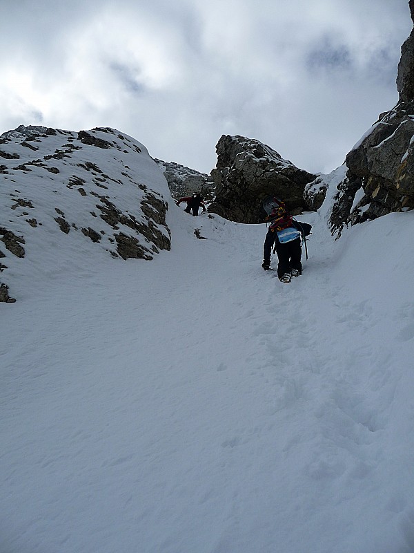 montée : un peu de mixte: Romain et Web dans la seule petite "difficulté" du couloir