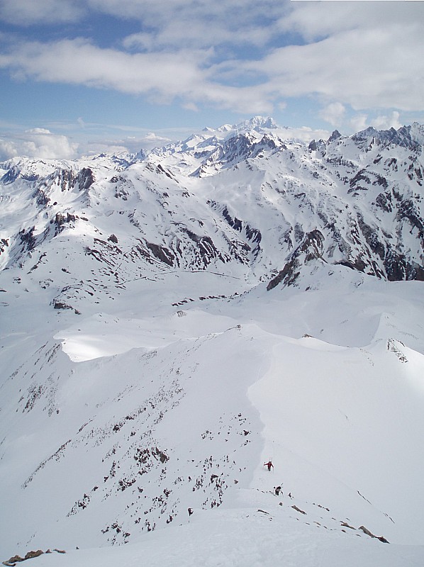 Arête : Le Mont Blanc vu de cette jolie arête.