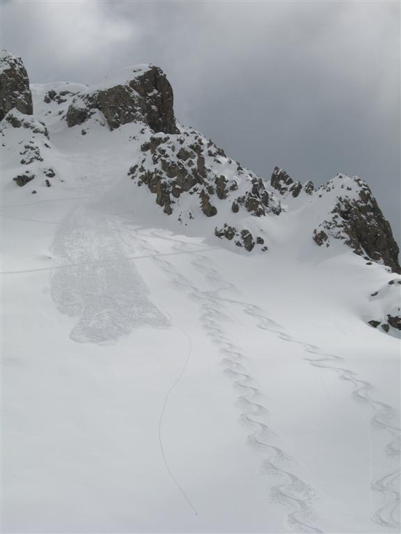 le couloir vu du bas : du grand ski aujourd'hui