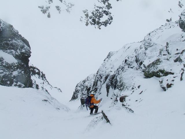 Alphonse Favre, Couloir NW : l'etroiture, ça frotte un peu ...