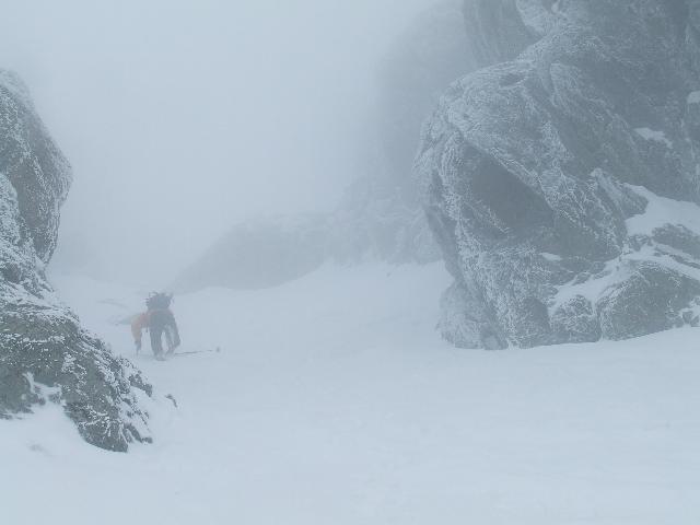 Alphonse Favre, Couloir NW : Thomas qui commence à tracer