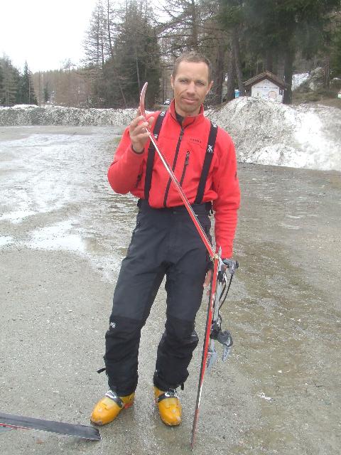 Alphonse Favre, Couloir NW : la descente du vallon, l'a terminé !!