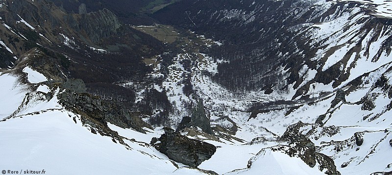 Sommet du Ferrand : Le couloir du Moine et la directe nord est du Ferrand.